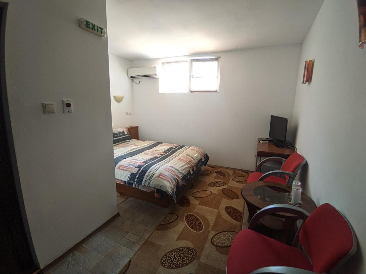 Guest House Perla Bačkovo Esterno foto