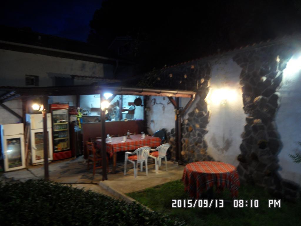 Guest House Perla Bačkovo Esterno foto