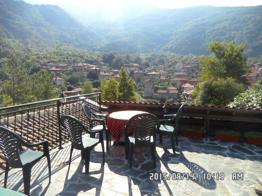 Guest House Perla Bačkovo Esterno foto