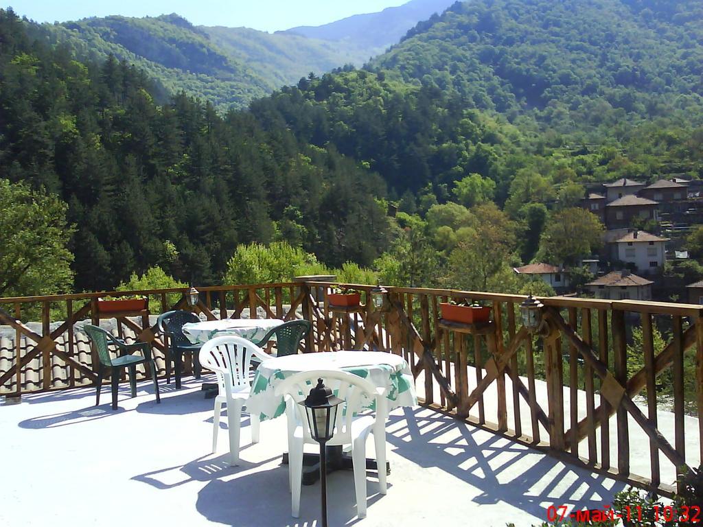 Guest House Perla Bačkovo Esterno foto