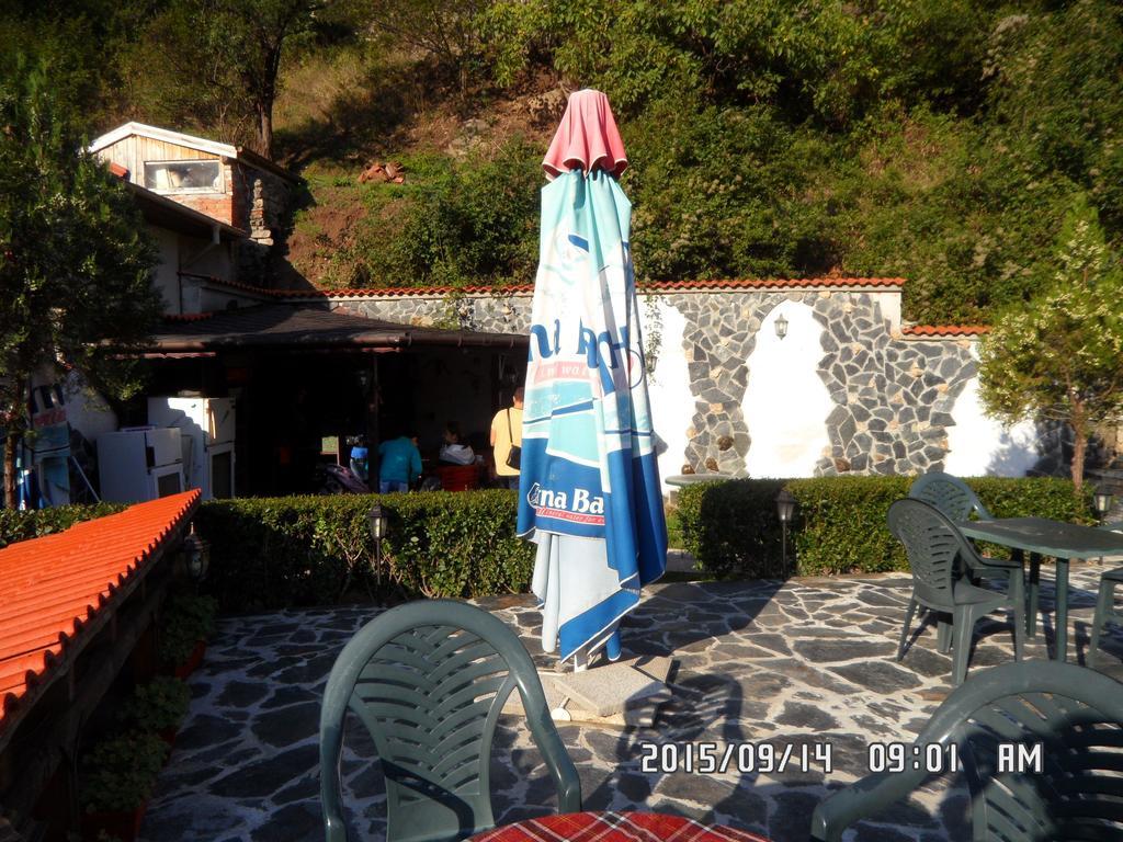Guest House Perla Bačkovo Esterno foto
