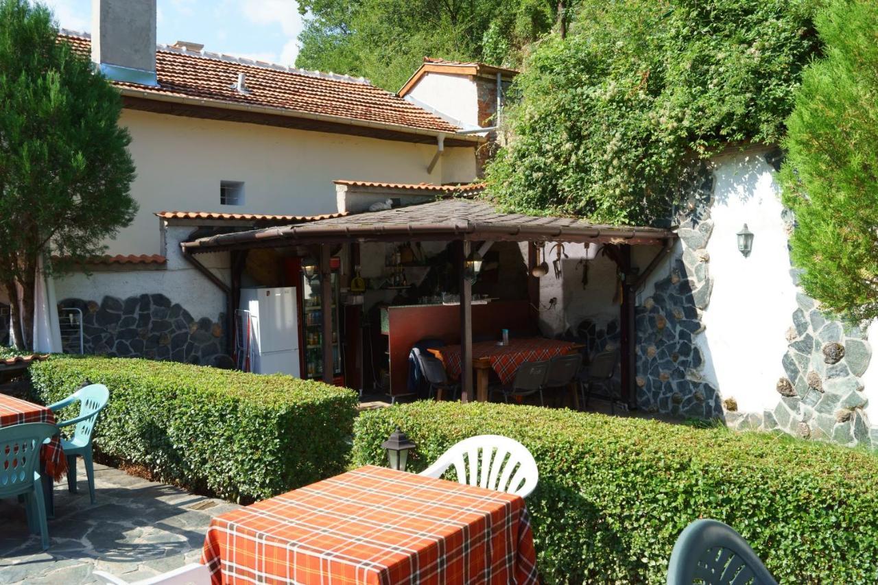 Guest House Perla Bačkovo Esterno foto