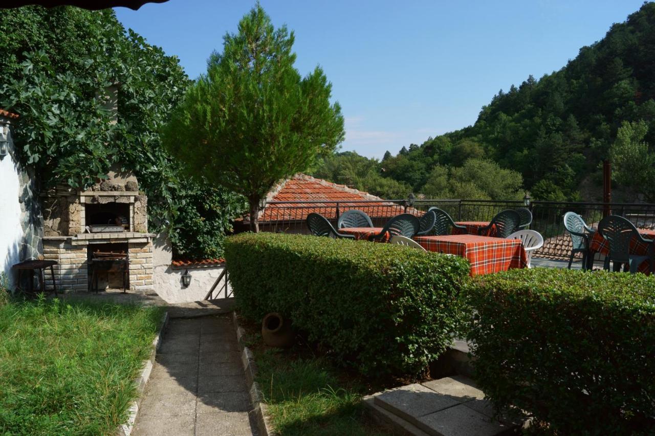 Guest House Perla Bačkovo Esterno foto